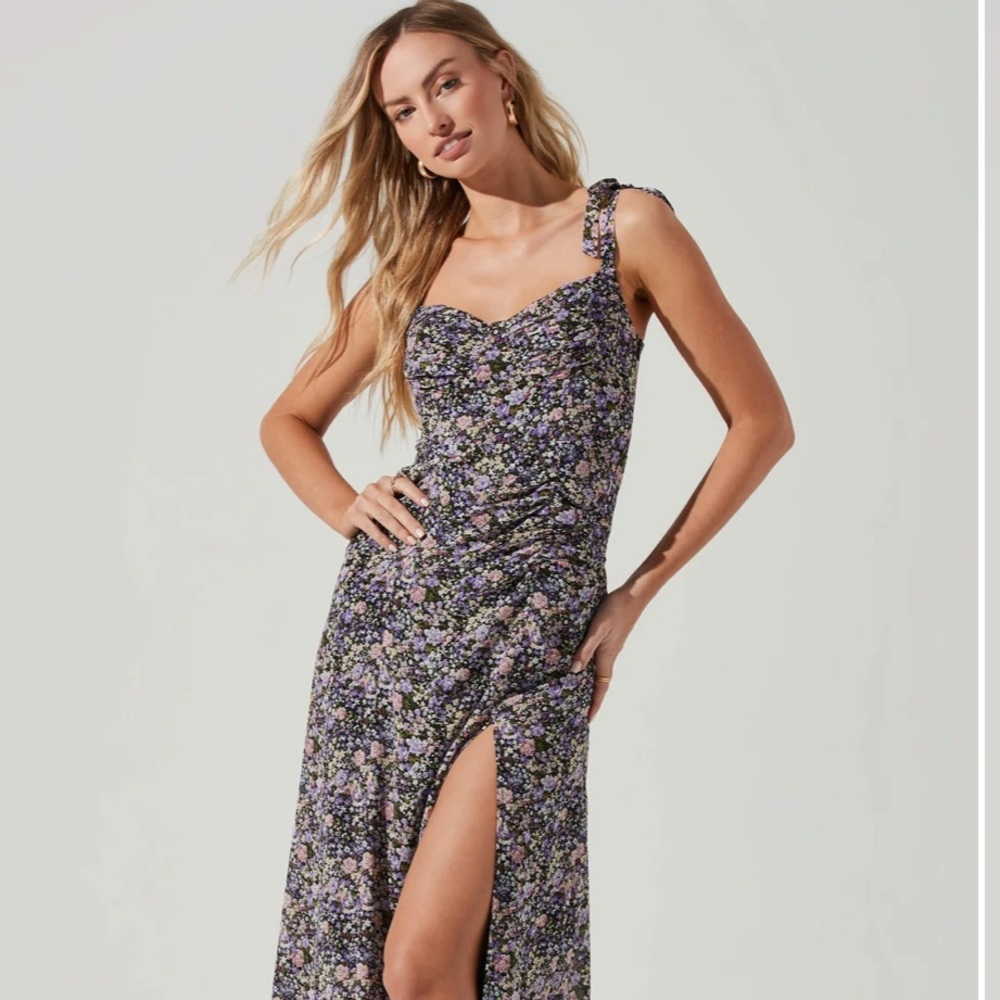 ASTR Midi Dress